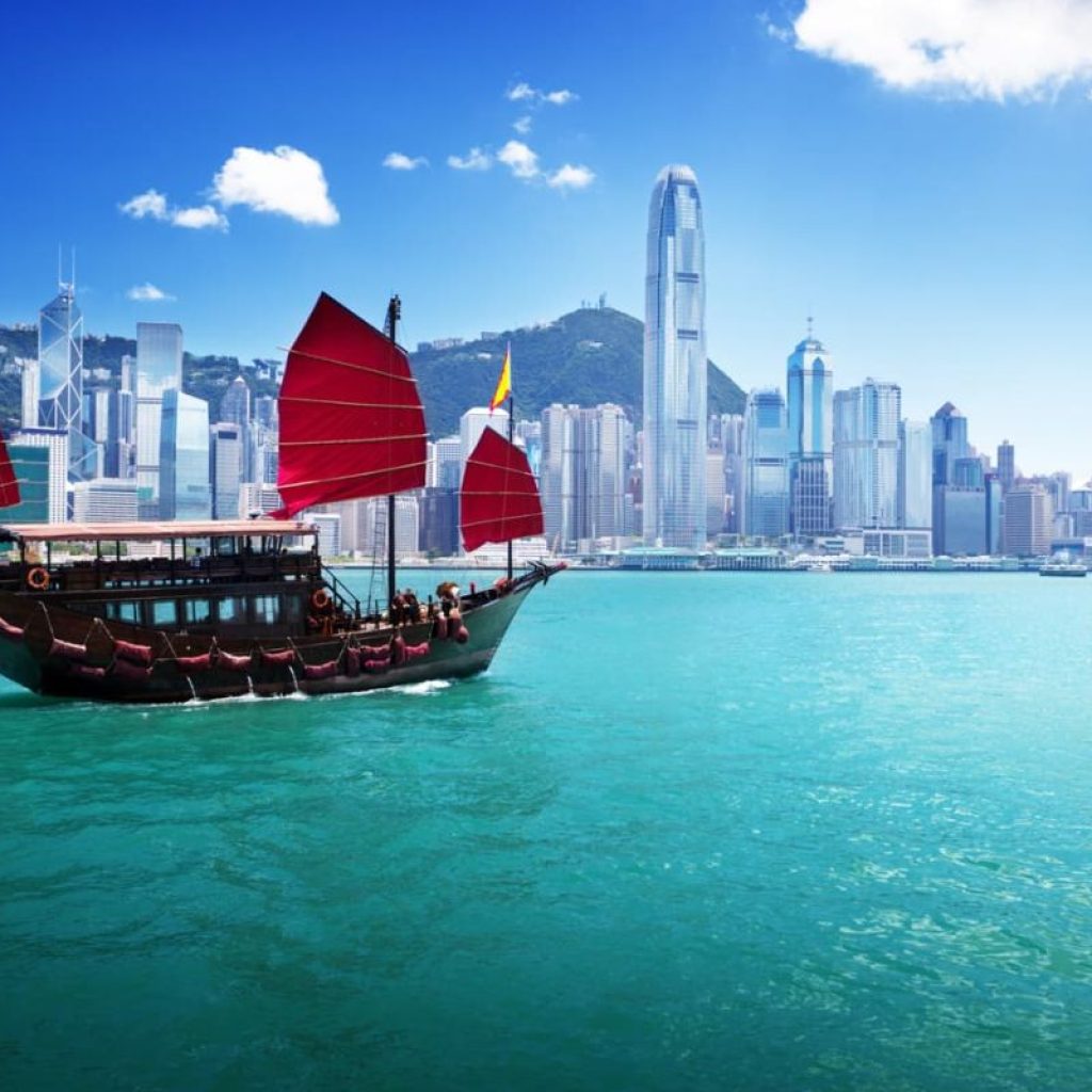 The Best of Hong Kong: City Sights & Theme Park Delights
